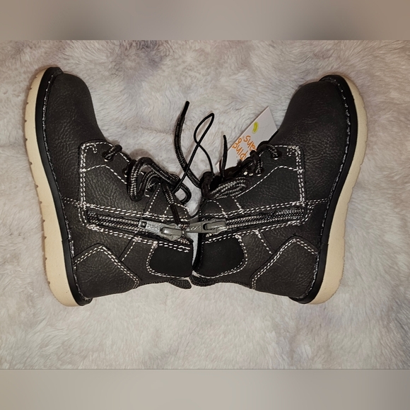 Jumping Beans Toddler Boys Ezraa Gray Boots Side Zip Sz 7T NWT - Picture 2 of 5